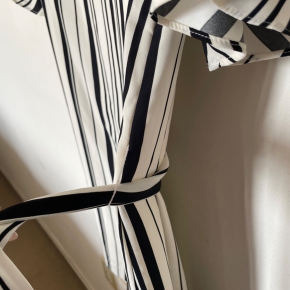 H&M Short-Sleeves Belted Striped Dress (Size 4) - Picture 5 of 9